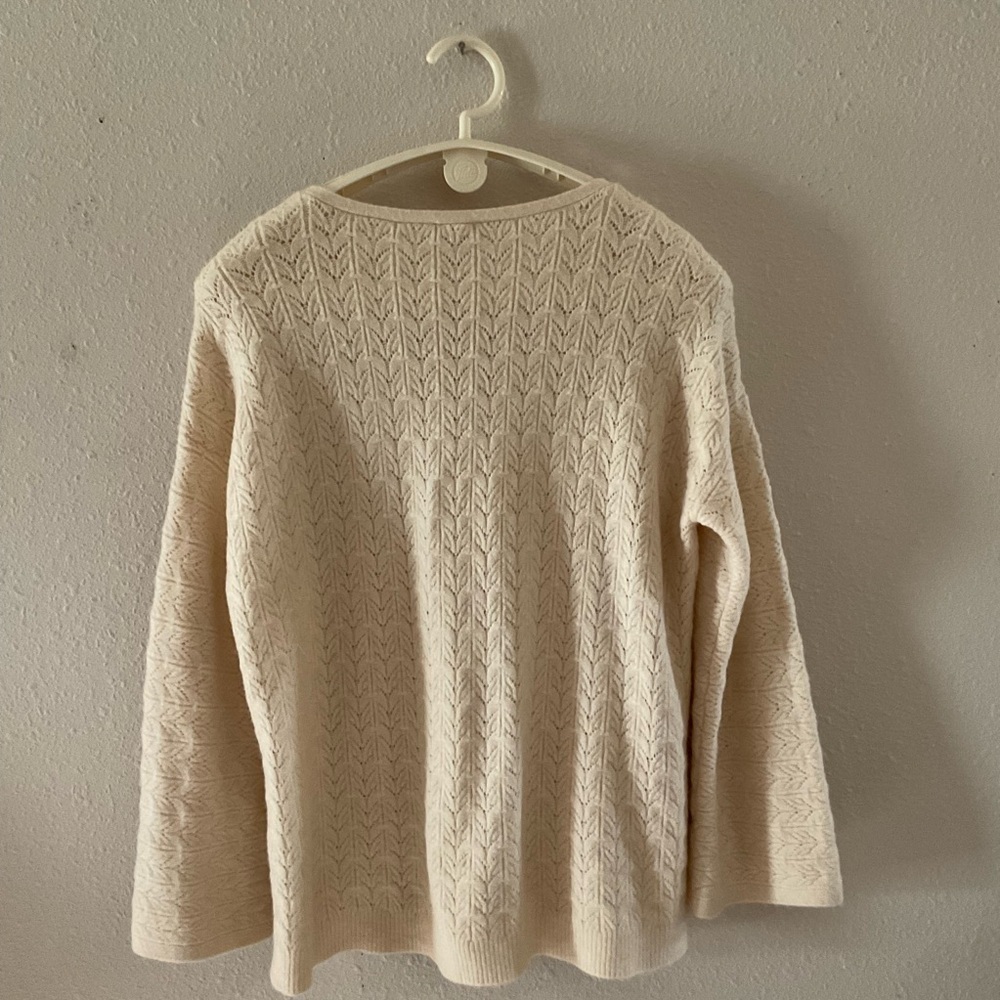 Chico’s Cable Knit Sweater V-Neck “Drama” Pullover Oatmeal Women’s 8 (Chico’s 1) - Picture 3 of 13